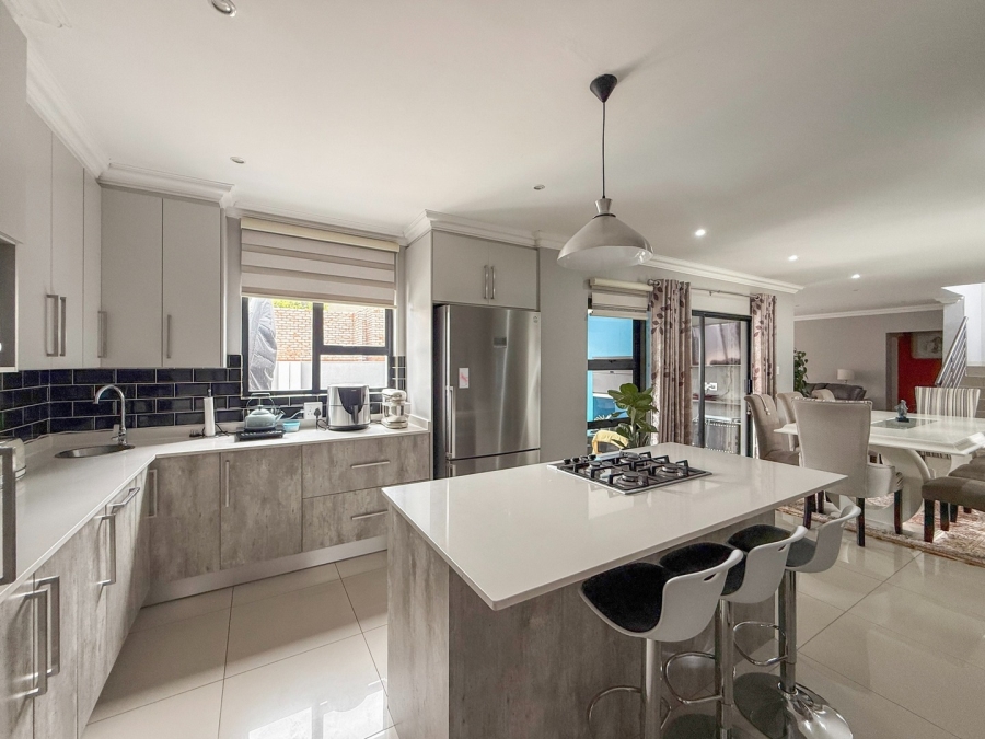 4 Bedroom Property for Sale in Melodie North West